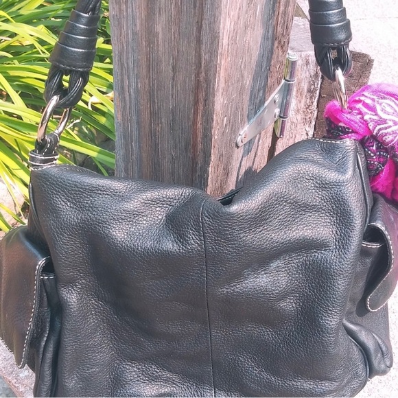 Ralph Lauren black shoulder bag - Picture 2 of 10